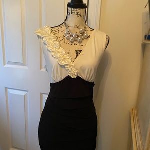 Beautiful black n white dress